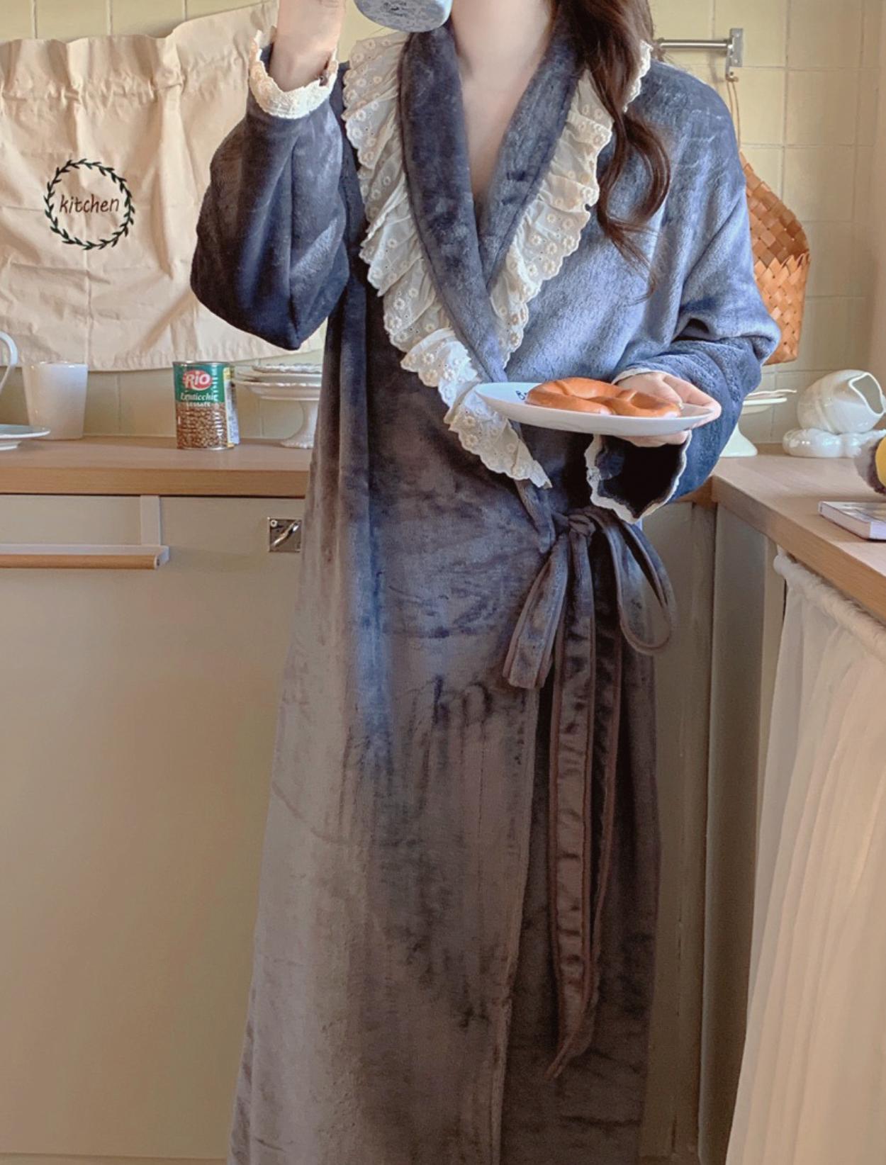Lace Ruffle Robe | Soft Velvet Fleece Bathrobe | Romantic Bridal ...