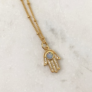 14k Gold gefüllte Hamsa Opal Halskette | Fatimas Hand | Zierliche Halskette | Satelliten-Kette