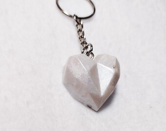 White Heart Keychain – Funky bag charm with upcycled beads – Unique handmade accessory