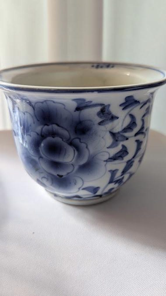 Antique Chinese Blue and White Jardiniere Planter Porcelain Pot