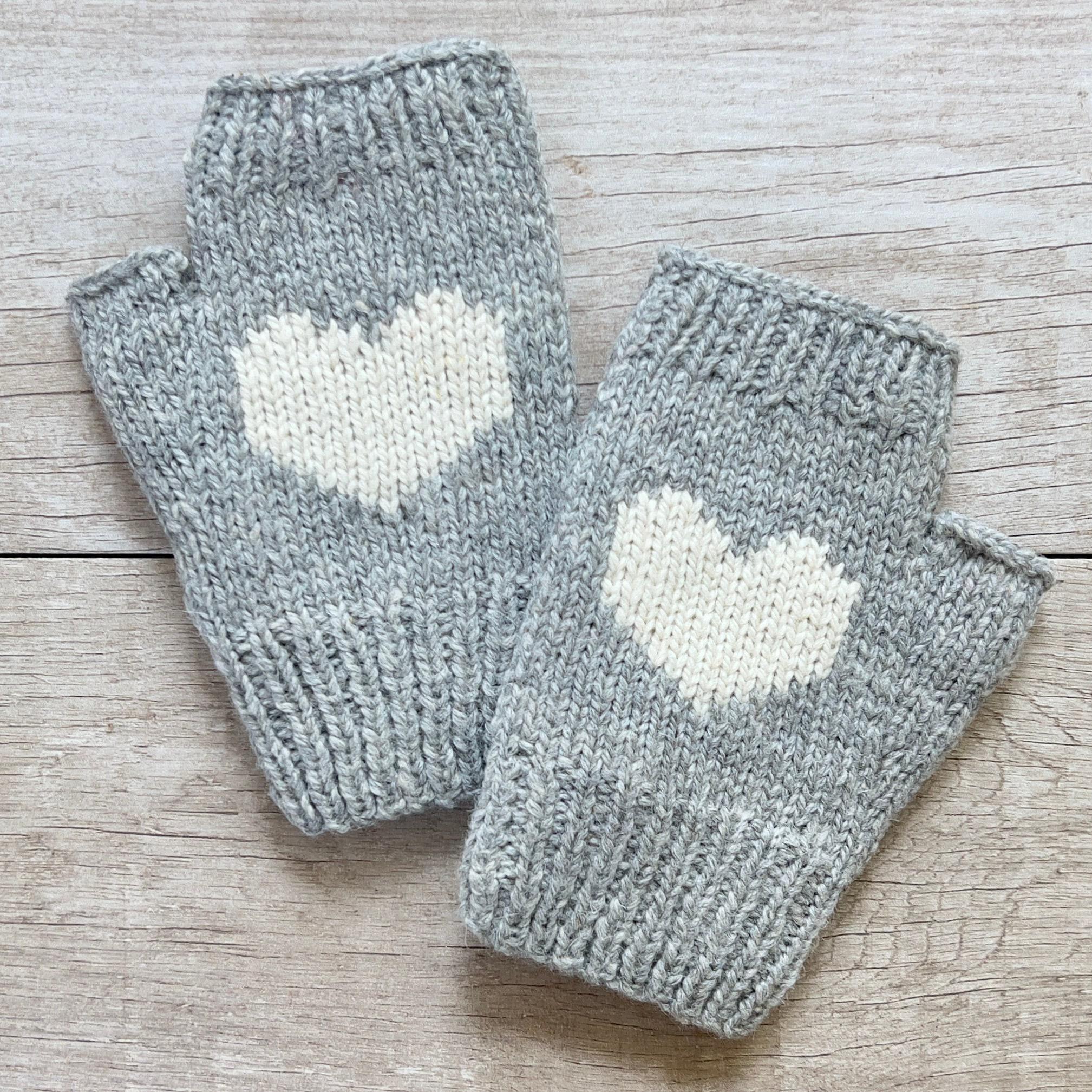 Knit Alpaca Wool Fingerless Gloves Light Gray Cream Heart 