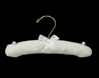 Foster-Stephens Acid-Free Muslin Hanger | Hanger for Children's Clothing