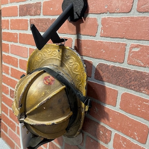 Fire Helmet Wall Mount Display - New York Roof Hook Design