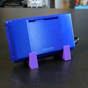 Nintendo DS Display Stand