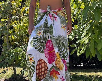 Hawaiian Design Sarong White Tropical Blossom Hibiscus Plumeria Luau Cruise Wrap Beach Pareo Wear Dress
