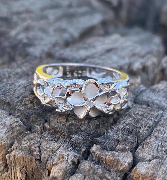 ハワイアンジュエリー シルバー スリープルメリア スクロール CZ 結婚 