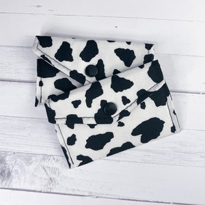 Wit-zwarte creditcardhouder met koeprint | Kleine portemonnee met kaarthouder | Reisportemonnee | Muntzakje | Western Cow Girl