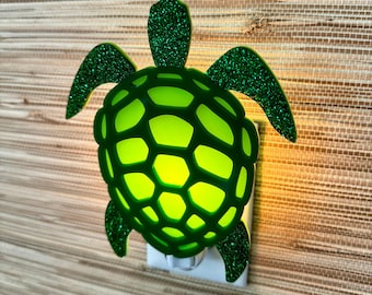 "Handgefertigtes Nachtlicht ""Schildkröte"" | Kinderzimmer | Tier Dekor | Kinder Deko | Schildkröte | Meeresschildkröte | Atomic Avocado Designs®