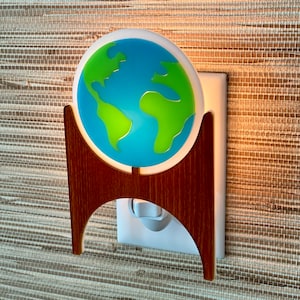 Mid Century Modern Nachtlicht | "Globus" Design | Adrian Pearsall inspiriert | Beleuchtete Erde | Replogle-Stil | Atomic Avocado Designs®