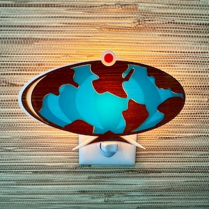 Lámpara de noche "Mapamundi" de mediados de siglo / Inspirada en Witco / Lámpara estilo Tiki retro / Decoración MCM / Wilrongo / Globo terráqueo / Atomic Avocado Designs®