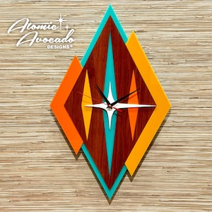 Moderne frequentie"wandklok halverwege de eeuw | Retro ruitvormig decor | Atomic Avocado Designs®