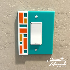 Mid Century Modern ""Mondrian"" Schalter Plattenabdeckung | Dekorativer MCM Lichtschalter | Retro Wandteller | Atomic Avocado Designs®