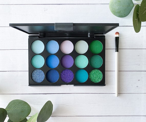 Bajo el mar Pretend Paleta de sombras de ojos / Maquillaje - Etsy México Bajo el mar Pretend Paleta de sombras de ojos / Maquillaje - Etsy México