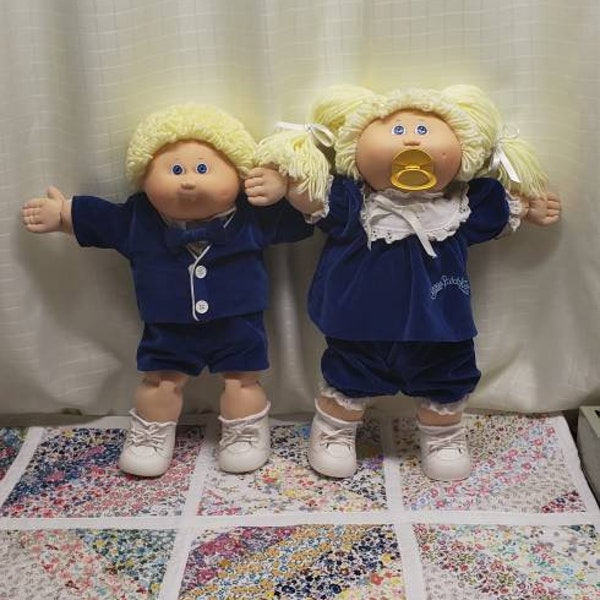 Cabbage Patch Twins!!  1985 Original Outfits Shoes All Tags Match, Replaced Paci and New Socks Great for Doll Collectors Delivery Included