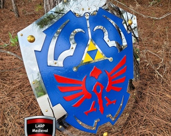 Legend of Zelda Hylian Shield Twilight Princess Steel Plated Battle-Ready Replica Gold