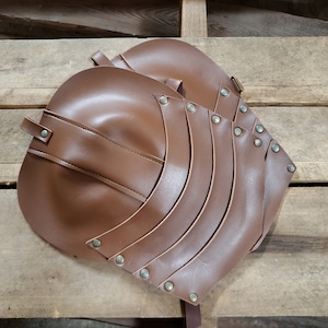 Brown Leather Spaulders Medieval Shoulder Pauldrons Armor Rogue Warrior Knight Templar Cosplay