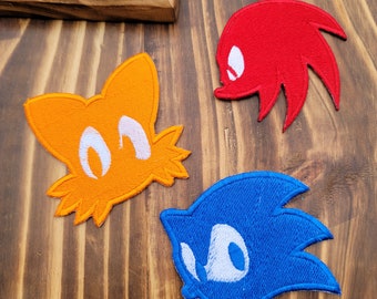 Embroidered Gaming Sonic the Hedgehog Silhouette Iron On Sew Applique Patch Cosplay Knuckles Tails Red Blue Orange
