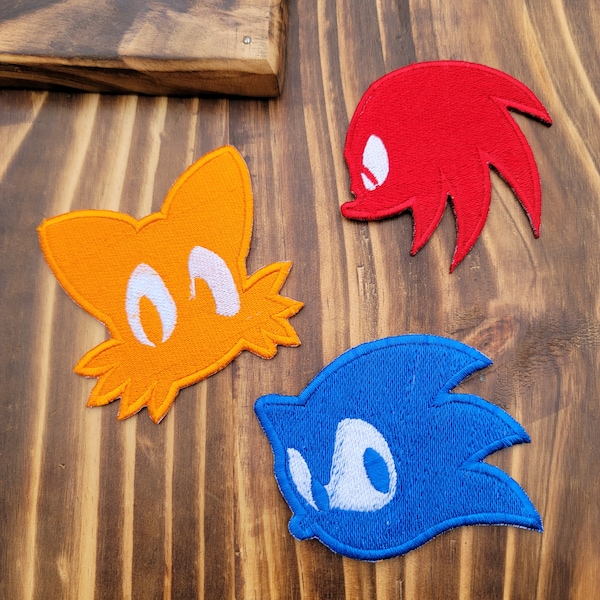 Embroidered Gaming Sonic the Hedgehog Silhouette Iron On Sew Applique Patch Cosplay Knuckles Tails Red Blue Orange