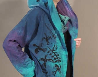 Bird print hooded cotton jacket.