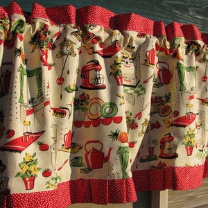 A. Fifties retro style kitchen curtain, valance. Red and white, lined, double sided, Pleated ruffle, Farmhouse curtain