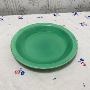 Vintage Fiestaware Kitchen Kraft Pie plate in green, 10.25", retro, art deco era, 1940s