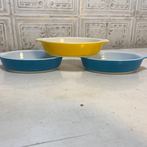 Vintage Pyrex 700 "Pixie" or au gratin dish, sold individually, blue or yellow