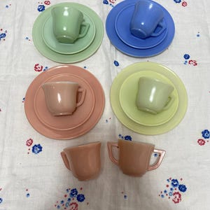 Vintage Hazel Atlas Child&#39;s Hostess Pastel Modertone Tea Set, 14 pieces, pink, blue, green and yellow, 1940&#39;s, cottage core, Little Hazel