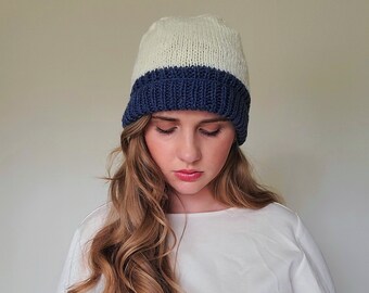 Handmade Knit Hat Blue White Faux Pearl Swirl Design Warm  display picture 1