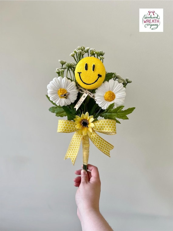 Smiley Face Bouquet Mini Bee Bouquet Mini Summer Bouquet - Etsy