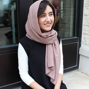 Square Chiffon Hijab Square Hijab, Square Scarf, Headscarf, Hijabi Fashion, Headcover Blush