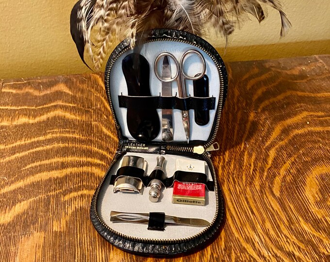 Mens Grooming Set Vintage Travel Toiletry Kit Valet Kit Leather Case