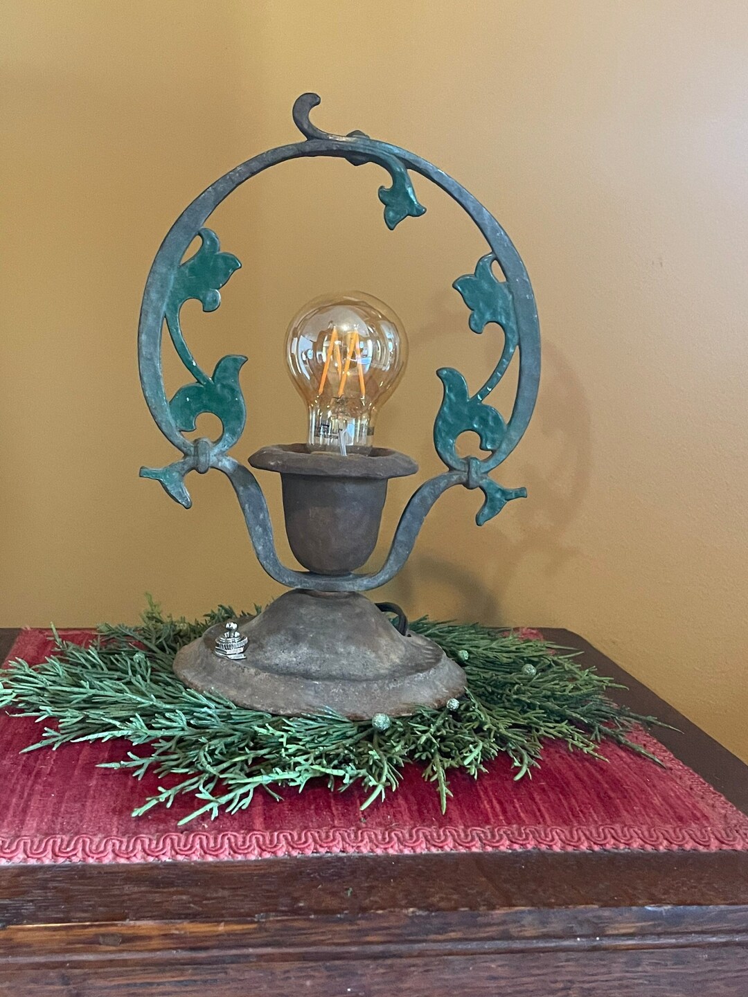 UNIQUE Iron Lamp With Edison Bulb Vintage Lighting Tabletop Lamp