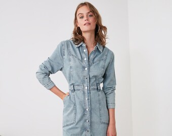 light blue denim dress outfit