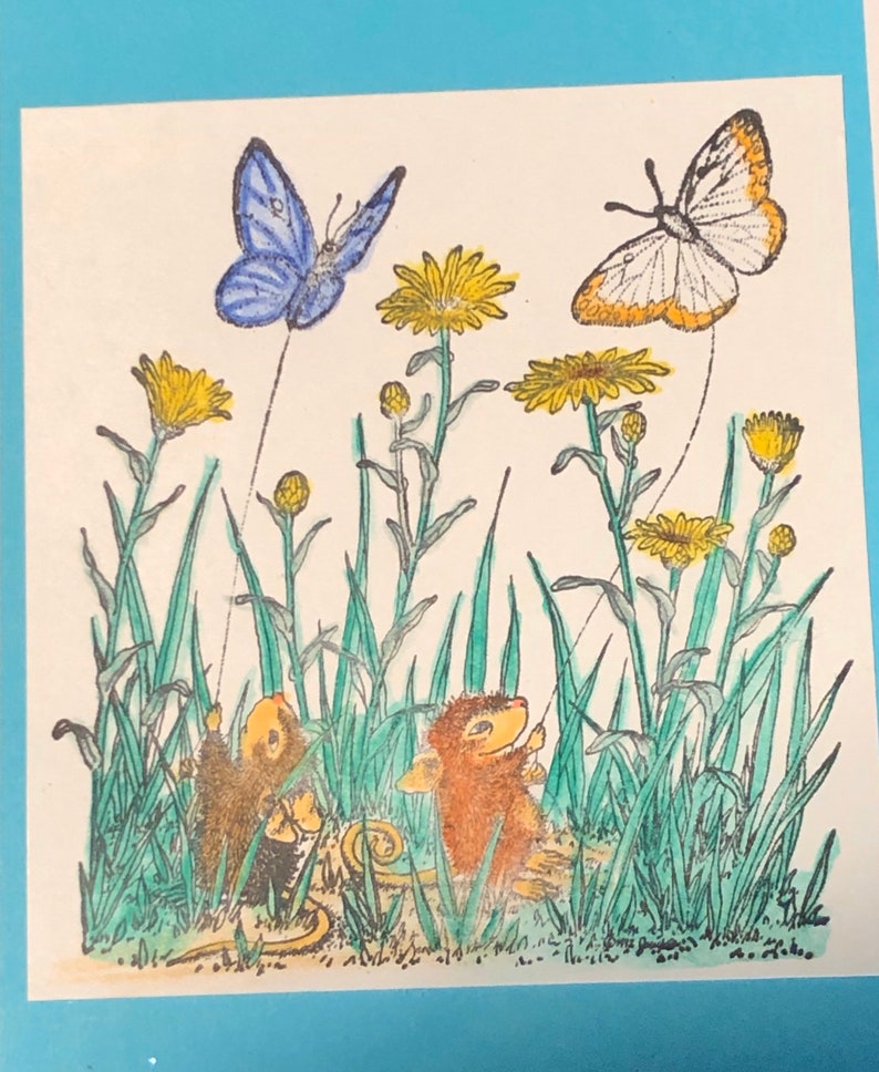 House Mouse With Flowers image 0