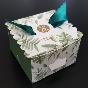 Caja de regalo de cartón al por mayor con cinta, 25 conteos (40 centavos/cuenta) color rosa 6,5 cm x 6,5 cm x 4,5 cm (2,5" x 2,5"x 1,8"), al por mayor.
