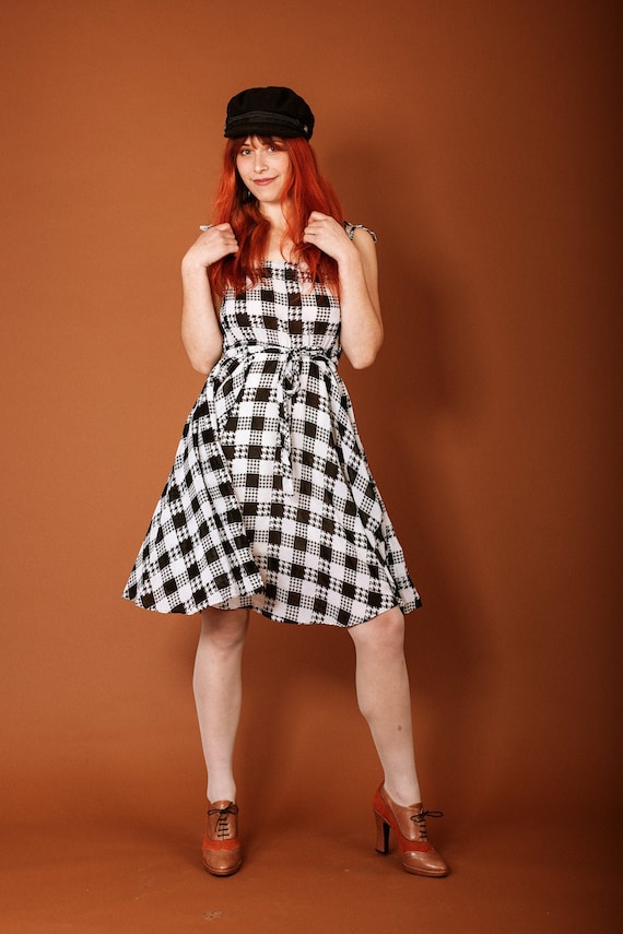 1970s Houndstooth Dress