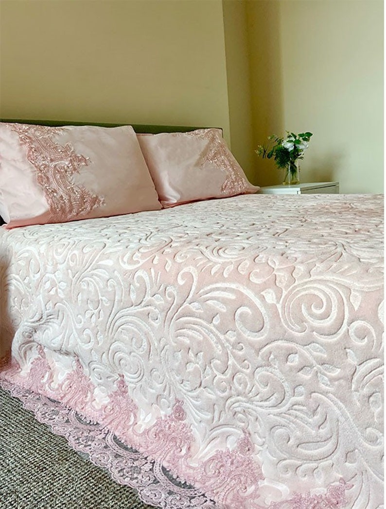 Luxury Lace Bedding Set / Lace and Pearl Embroidered Soft Bed Etsy UK