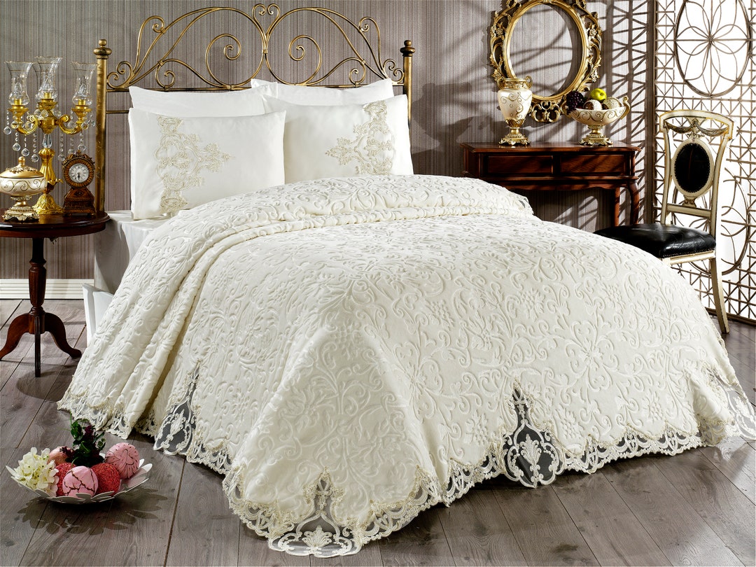 Luxury Lace Bedding Set / Lace and Pearl Embroidered Soft Bed Etsy