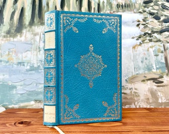 Mansfield Park ~lovely lamb skin leather~ by Jane Austen. Published by Heron Book, c1970. Has beautiful gilt cover (154)