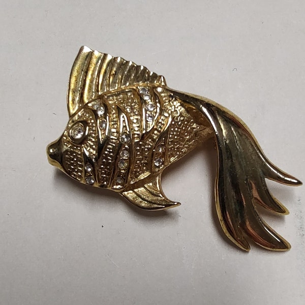 Gold tone fish brooch, fish pin, vintage pin, Koi pin