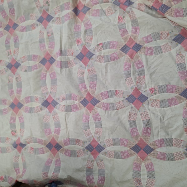 Wedding Ring quilt top, unfinished quilt top, pink wedding ring quilt