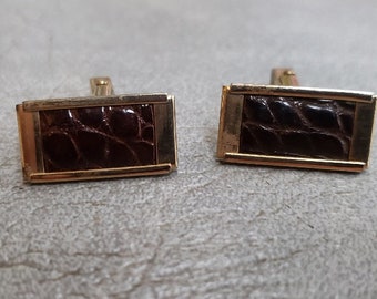 Anson cuff link with leather inset