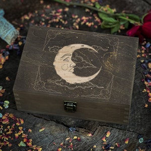 Handcrafted Wooden Box with Beautiful Shining Moon Face Engraving | Perfect for Storing Tarot Cards, Crystals, and Trinkets
