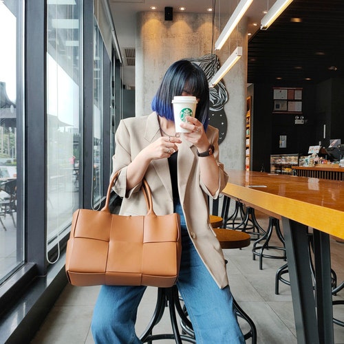 Quilted Elegant Large Leather Tote Bag, Minimalist Top Handle Bag, Convertible Shoulder Bag, Classic Style Soft Leather Work Bag