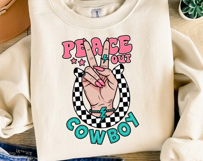 Peace Out Cowboy PNG, Vintage Country Western Shirt Design, Pink Cowgirl Sublimation, Trendy Desert Western Png, Retro Checkered Horseshoe