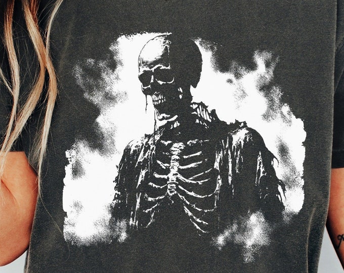 Emerging Skeleton PNG, Haunting Mist Art, Gothic Skeleton png, Spooky PNG, Dark Fantasy Art, Creepy Halloween Design, Ghostly Figure