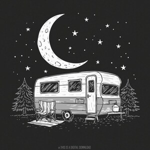 Vida de camping PNG, caravana retro bajo las estrellas, diseño de aventuras al aire libre, sublimación de camping, descarga digital de naturaleza salvaje, arte de viajes en autocaravana