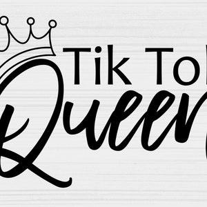 Pu&ograve; includere: Grafica in bianco e nero con una corona e il testo "Tik Tok Queen".