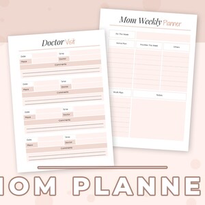 Op de afbeelding: Printbare plannerpagina's met een roze achtergrond. De linkerpagina is getiteld "Doktersbezoek" en heeft vier secties voor datum, tijd, dokter en opmerkingen. De rechterpagina is getiteld "Moeder Wekelijkse Planner" en heeft secties voor "Voor de week", "Ochtendroutine", "Prioriteiten deze week", "Anders", "Werkplan" en "Notities".
