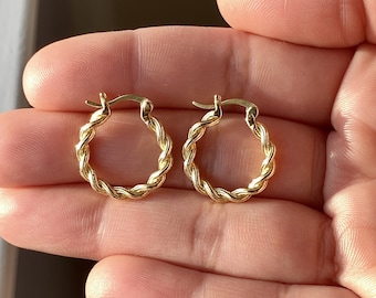 10K Gold Snap-Post Italian Hoop Earrings round 40 mm Twisted Linguini Tubing w/ Textured Finish 1 1/2 10K Gold Snap-Post Italian Hoop Earrings round 40 mm Twisted Linguini Tubing w/ Textured Finish 1 1/2